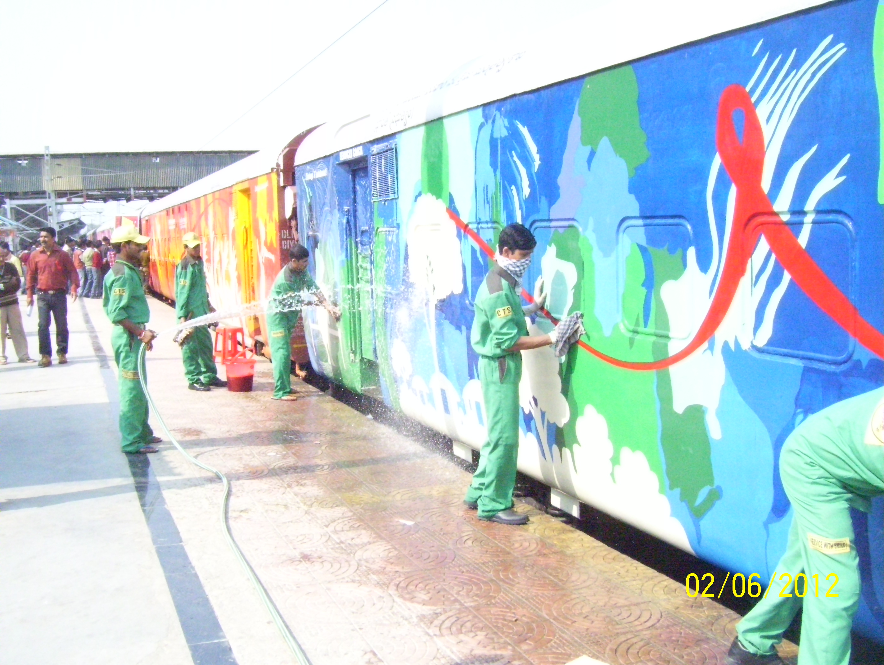 Red Ribbon Express